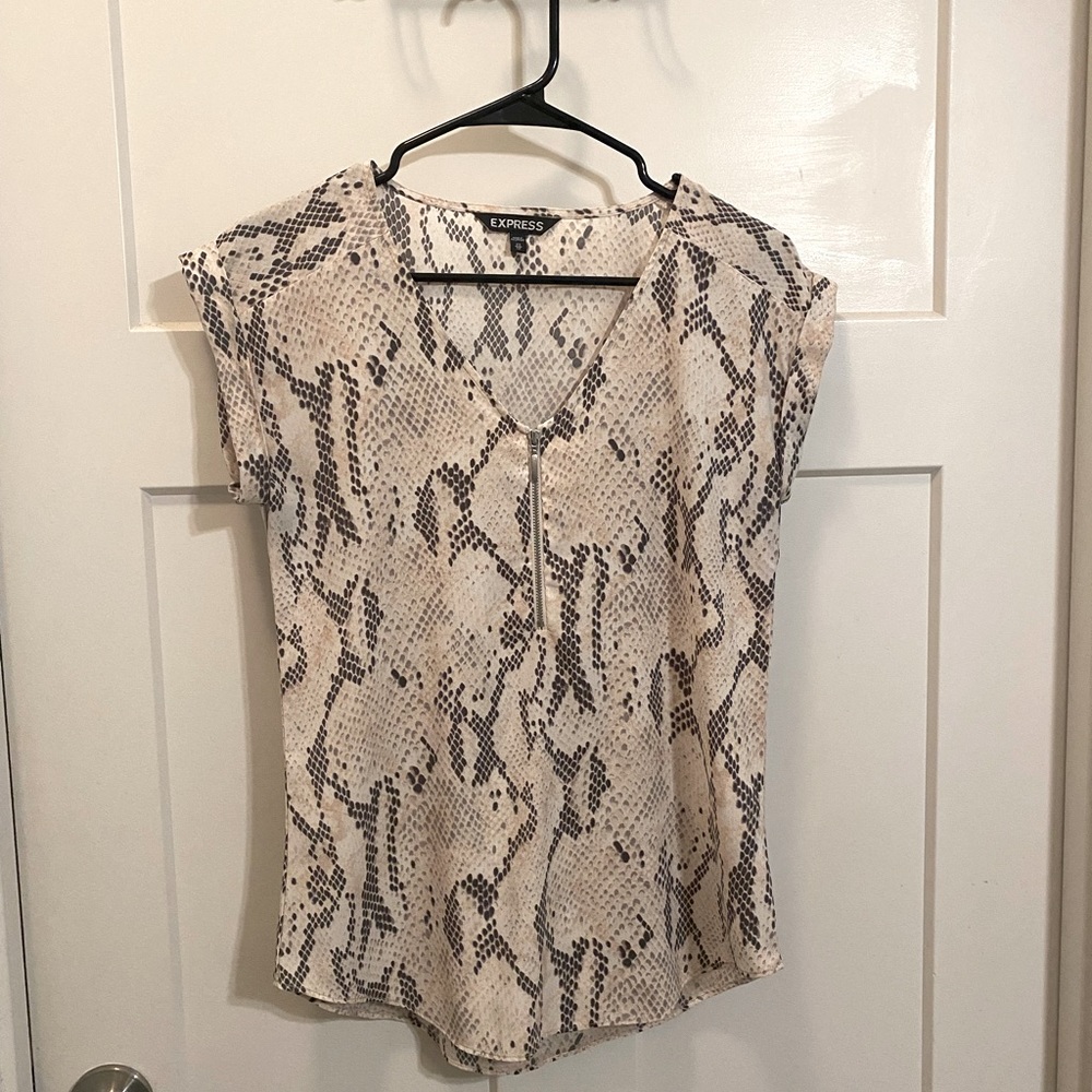 Express Gramacy Top